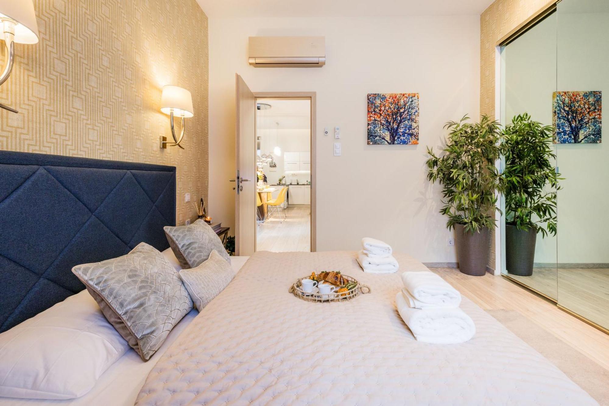 Lejlighed Designer Luxury Next To Dohany Synagogue With Balcony