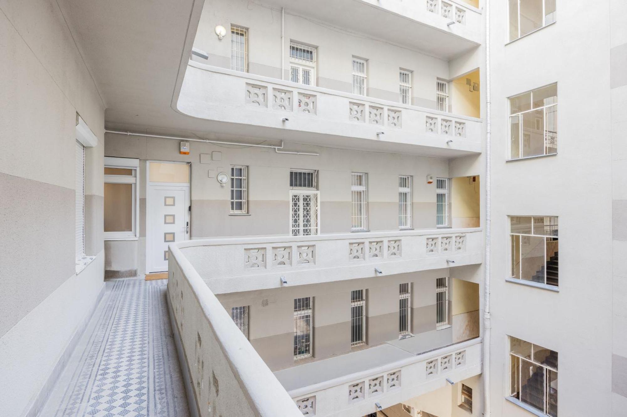 Designer Luxury Next To Dohany Synagogue With Balcony Lejlighed Budapest